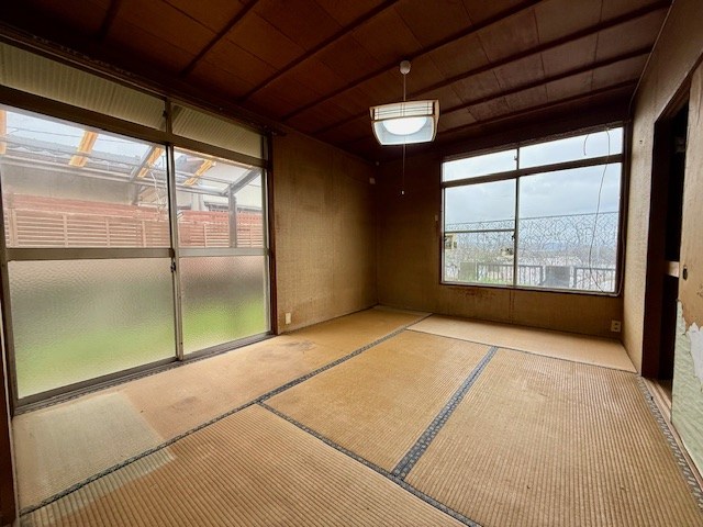 八幡西区塔野3丁目　(UF)　中古戸建 内観写真（リビング以外の居室）