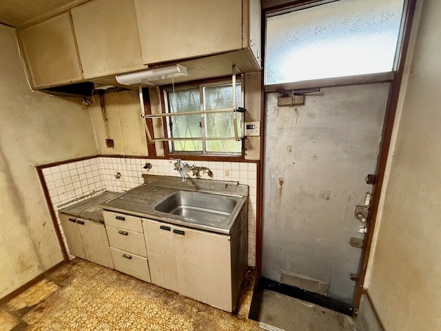 八幡西区塔野3丁目　(UF)　中古戸建 内観写真（キッチン）