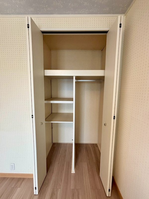 小倉南区上曽根３丁目　中古戸建(UF) 内観写真（収納）