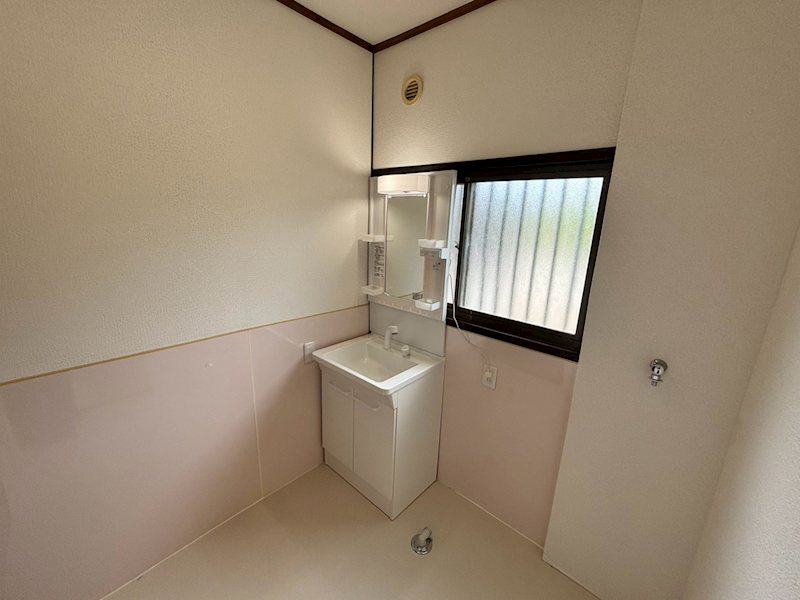 小倉南区津田南町　(TJ)　中古戸建 内観写真（洗面台・洗面所）