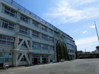 二子玉川ロイヤルマンション 中学校