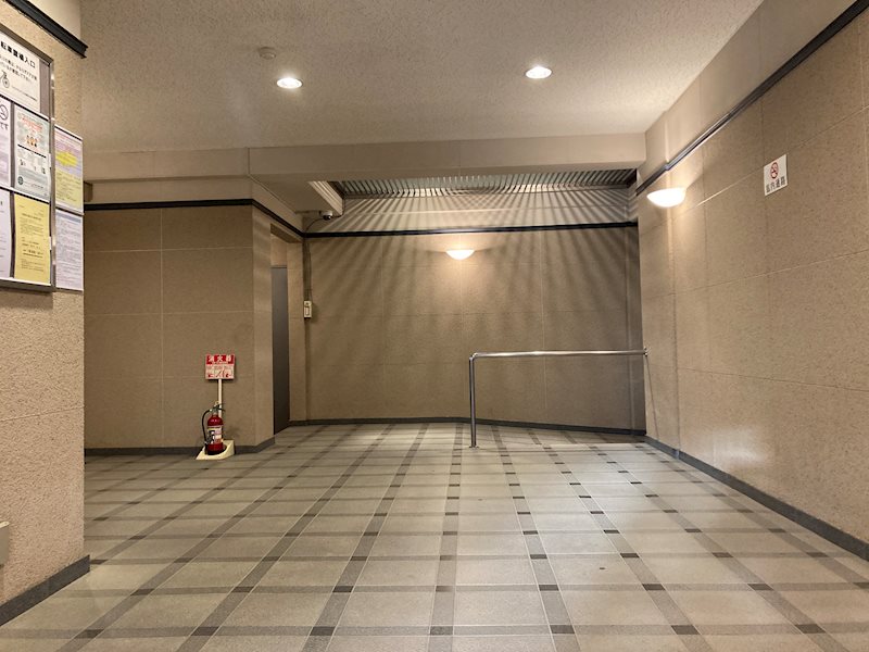 ライオンズヴィアーレ大和桜ヶ丘 共用部写真（ロビー）