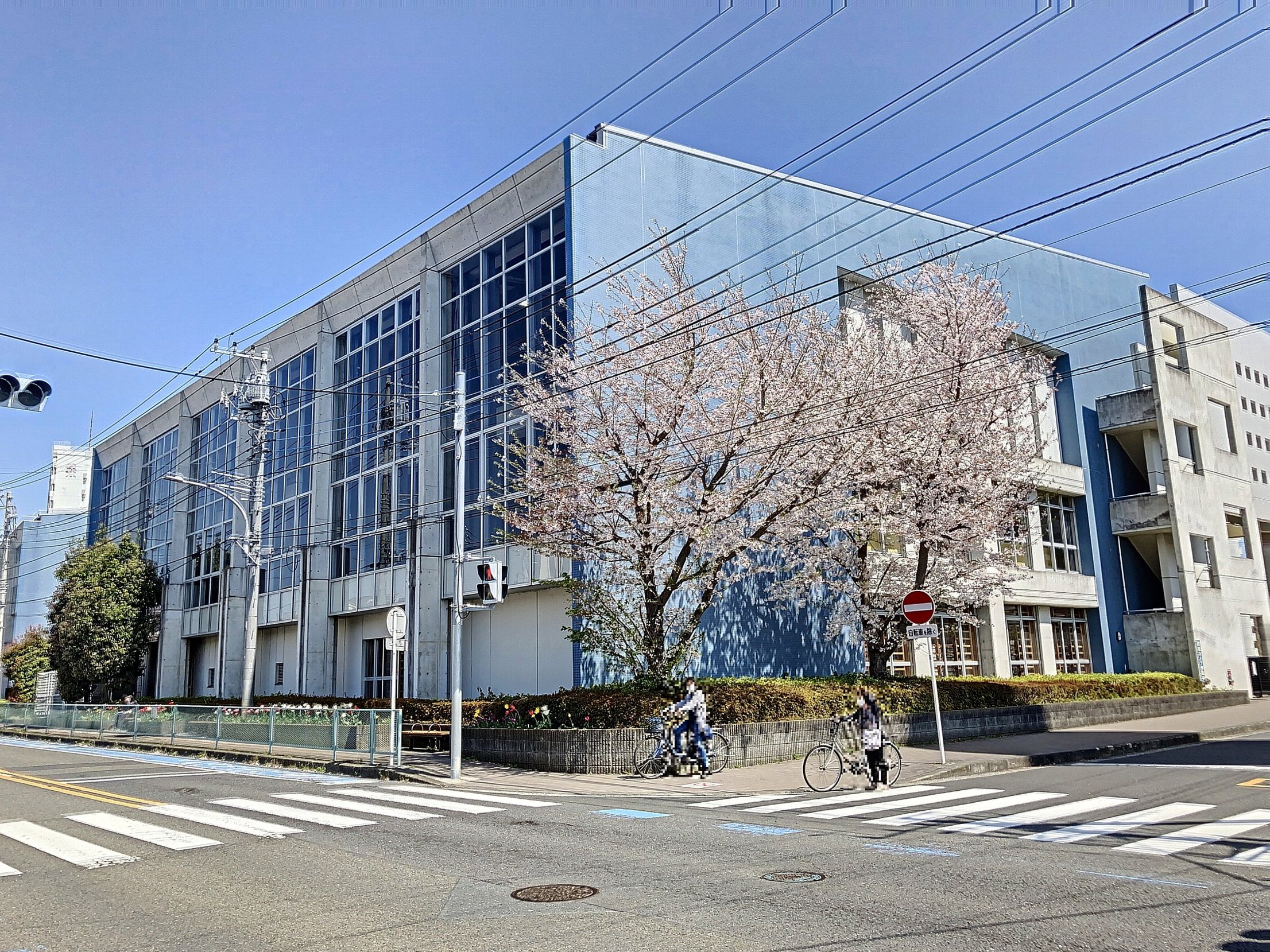 ライオンズヴィアーレ大和桜ヶ丘 中学校