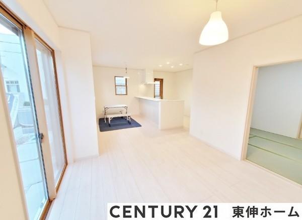 春日井市岩野町新築分譲住宅　1号棟 同仕様写真（リビング）