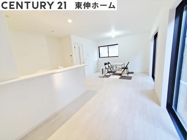 春日井市上田楽町新築分譲住宅　１号棟 同仕様写真（リビング）