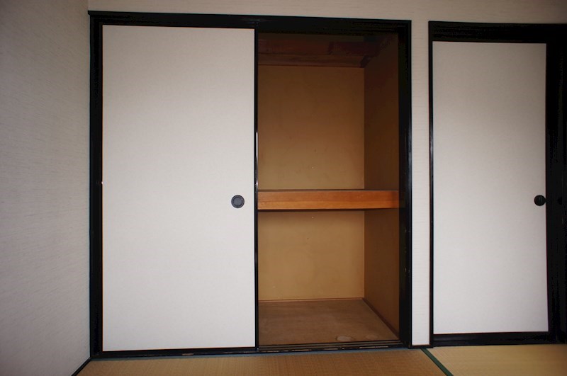 ベルプラージュ久ノ浜　中古アパート　久之浜町久之浜 内観写真（収納）