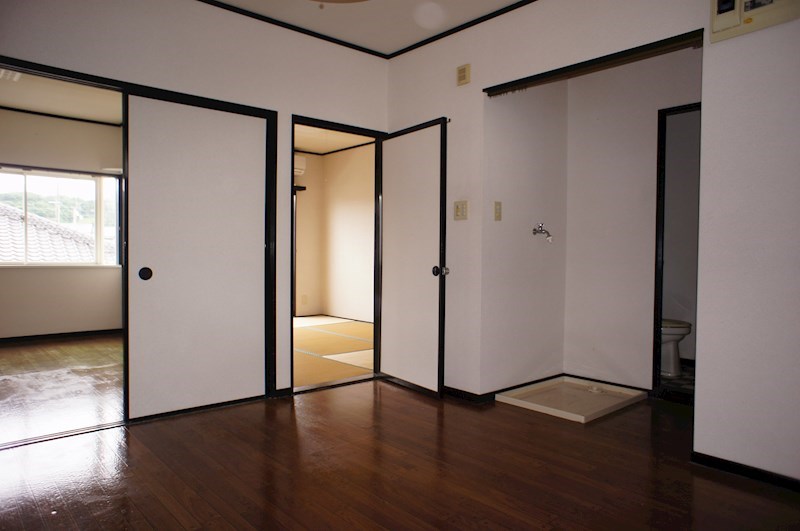 ベルプラージュ久ノ浜　中古アパート　久之浜町久之浜 内観写真（リビング）