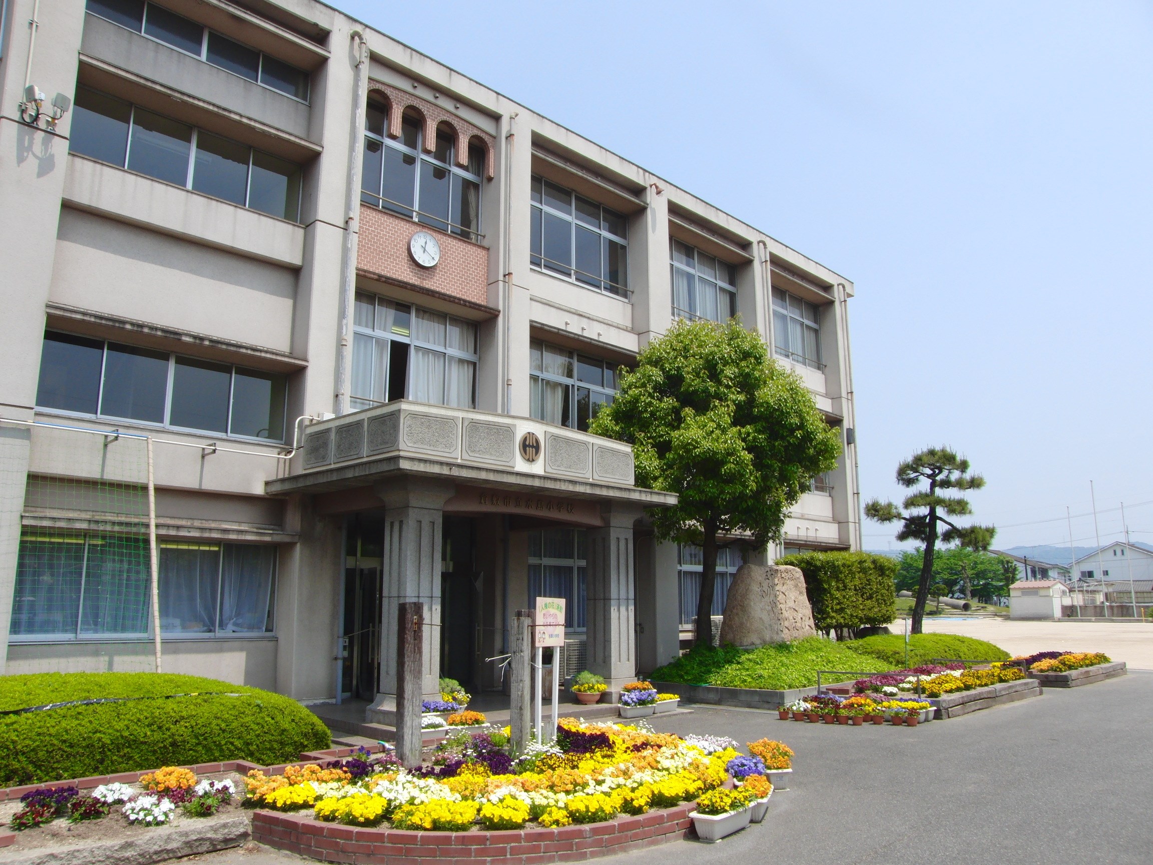水島北春日町既存住宅　２ＬＤＫ+ＤＫ+物置 小学校