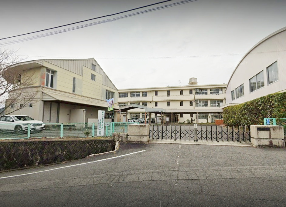 総社市岡谷　売地64.91坪 小学校