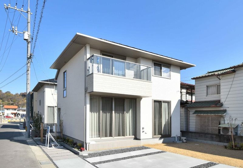 裏から見た現代住宅 ミサワホーム分譲住宅 連島町西之浦≪3号棟≫ (戸建｜居住用)の