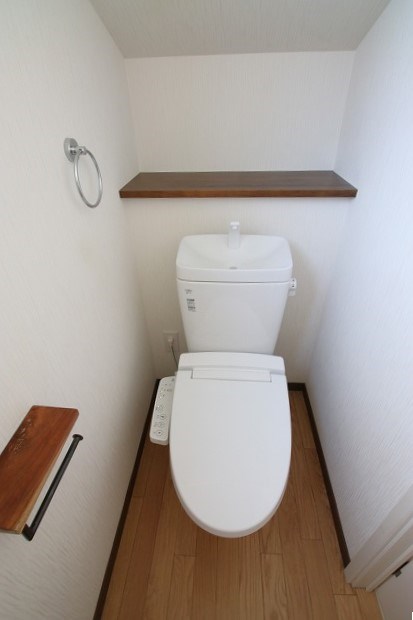 総社市井尻野　中古住宅　2018年築 内観写真（トイレ）