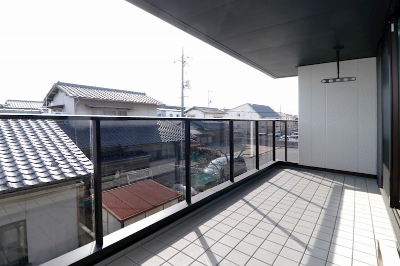 倉敷市上東③号地　全館空調システム搭載　トヨタホーム施工 現地写真（バルコニー）