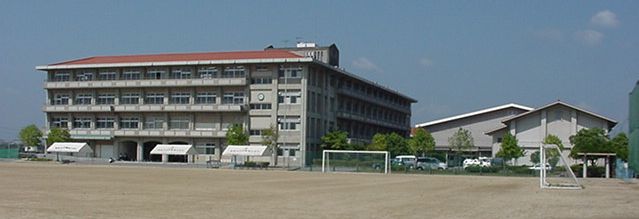 倉敷市連島町鶴新田（8号地）ナチュラルハウス　新築分譲住宅 中学校