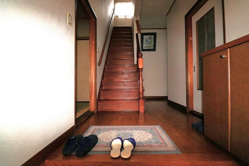 総社市井尻野173-2　中古住宅 現地写真（玄関）