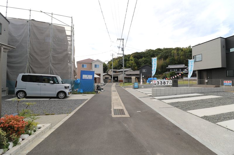 ルルーディア西坂≪1号棟≫全2棟 現地写真（前面道路含む現地写真）