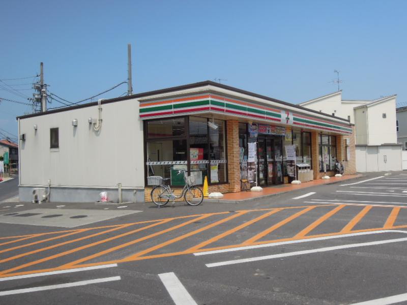 テラシエ岡山市北区一宮1期【全3棟】1号棟 コンビニ
