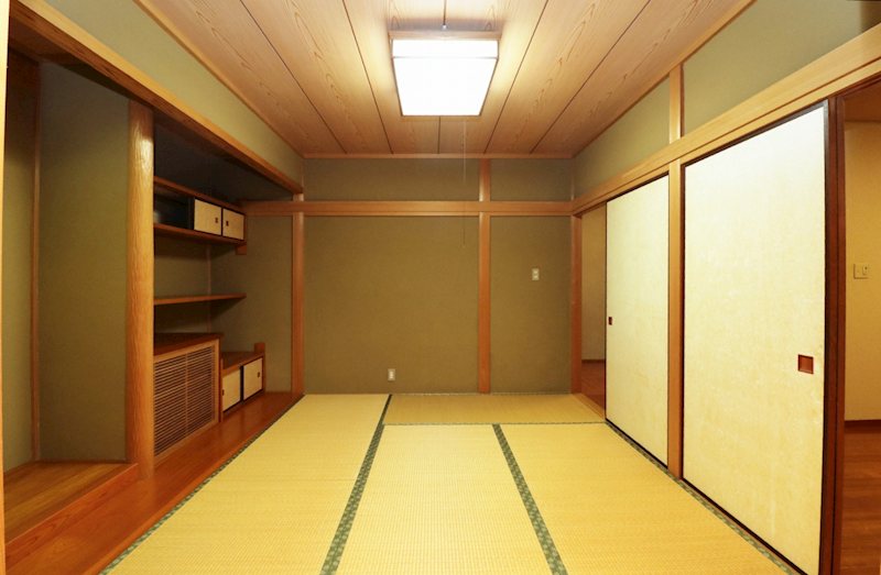 総社市門田342-24　中古戸建 内観写真（リビング以外の居室）