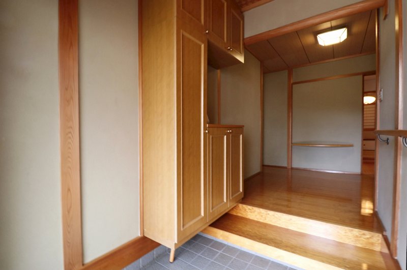 総社市門田342-24　中古戸建 現地写真（玄関）