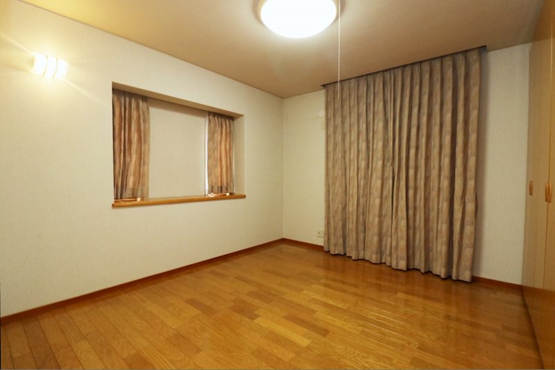 総社市門田342-24　中古戸建 内観写真（寝室）