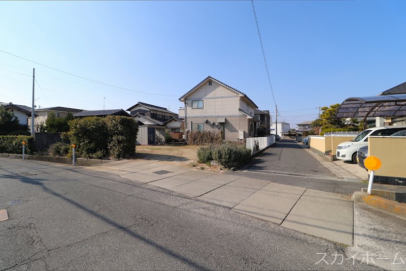 上富井　既存住宅　土地111坪 現地写真（前面道路含む現地写真）