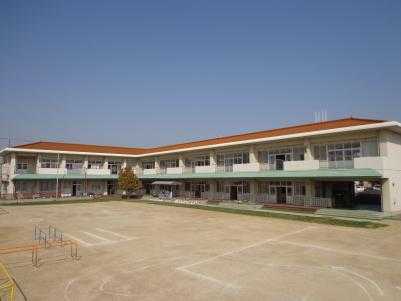 上富井　既存住宅　土地111坪 幼稚園