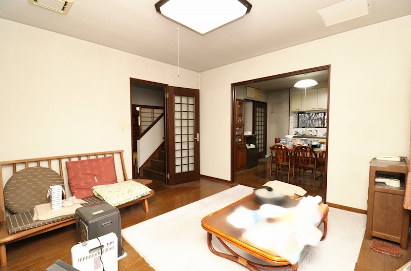 住友林業施工中島中古住宅　6LDDKK 内観写真（リビング）
