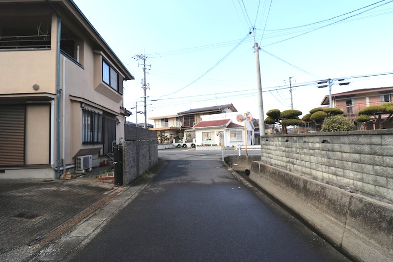 住友林業施工中島中古住宅　6LDDKK 現地写真（前面道路含む現地写真）