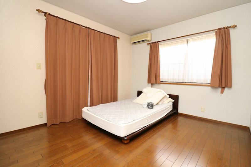 住友林業施工中島中古住宅　6LDDKK 内観写真（子供部屋）