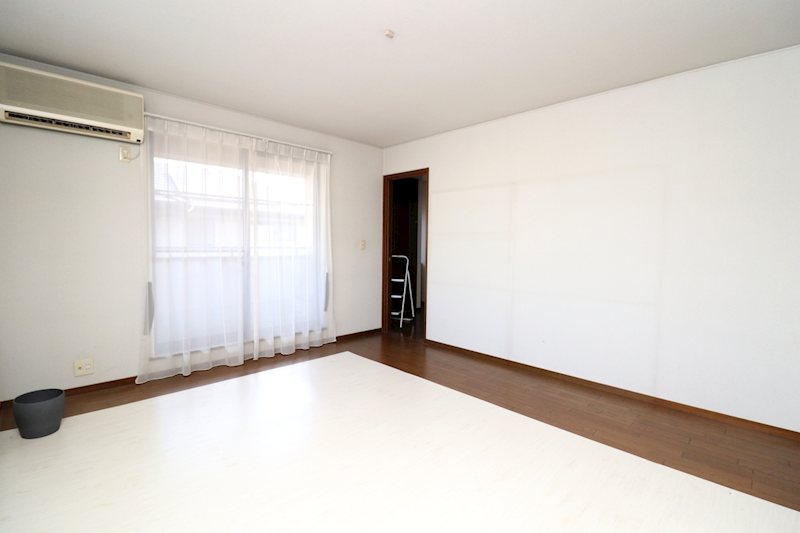 住友林業施工中島中古住宅　6LDDKK 内観写真（寝室）