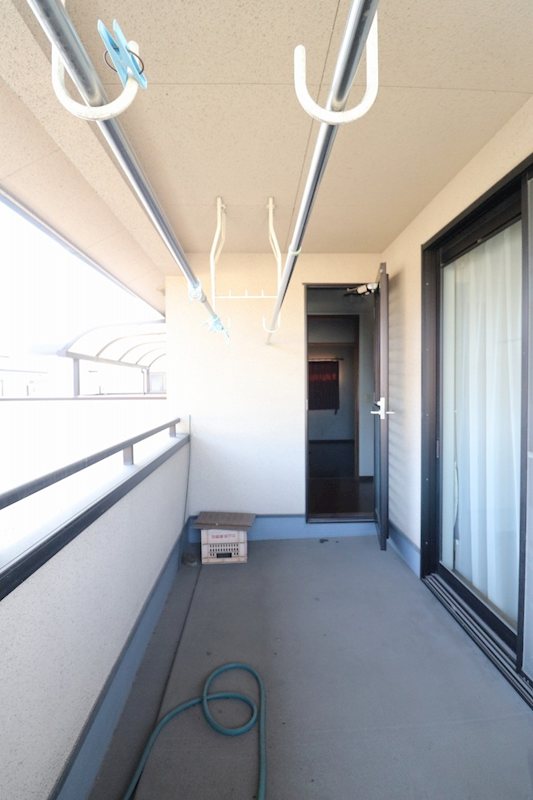 住友林業施工中島中古住宅　6LDDKK 現地写真（バルコニー）
