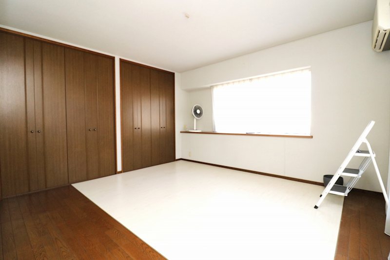 住友林業施工中島中古住宅　6LDDKK 内観写真（寝室）