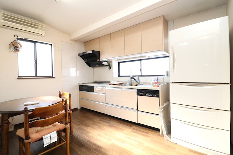 住友林業施工中島中古住宅　6LDDKK 内観写真（キッチン）