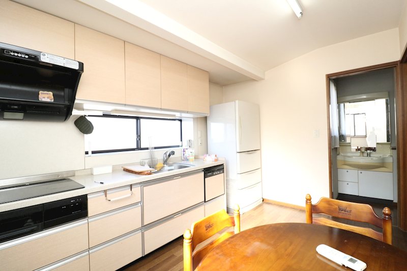 住友林業施工中島中古住宅　6LDDKK 内観写真（キッチン）
