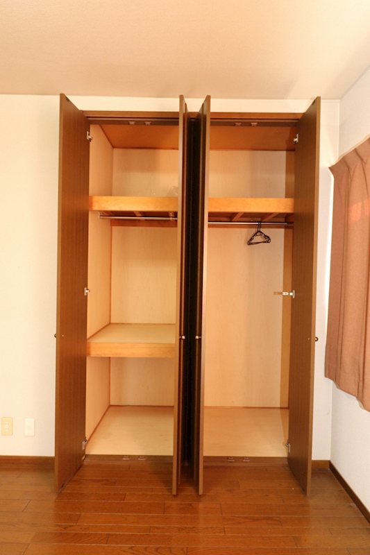 住友林業施工中島中古住宅　6LDDKK 内観写真（リビング以外の居室）
