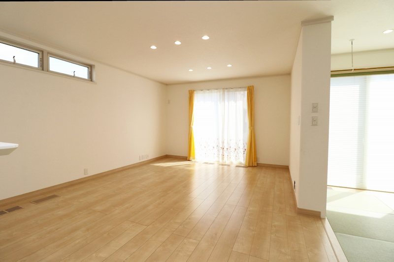 倉敷市福田町古新田　中古戸建 内観写真（リビング）