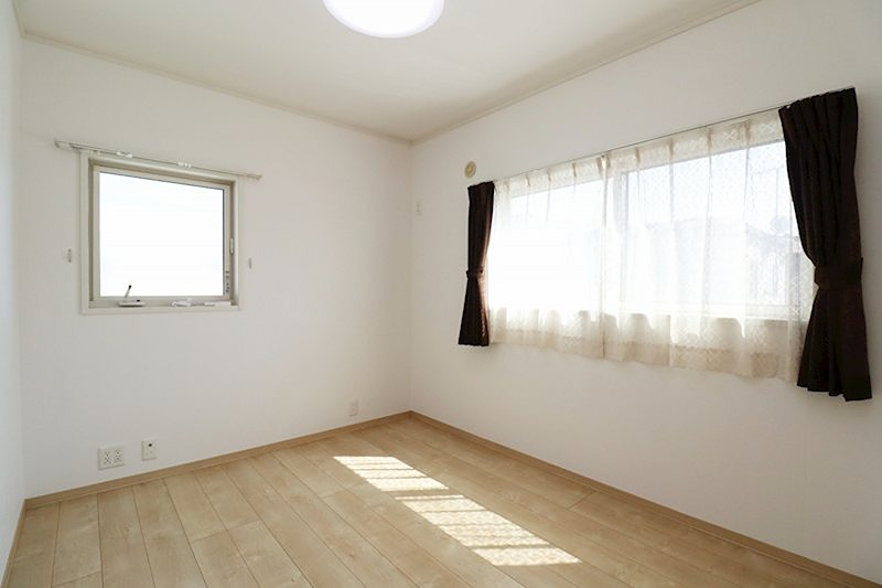 倉敷市福田町古新田　中古戸建 内観写真（子供部屋）