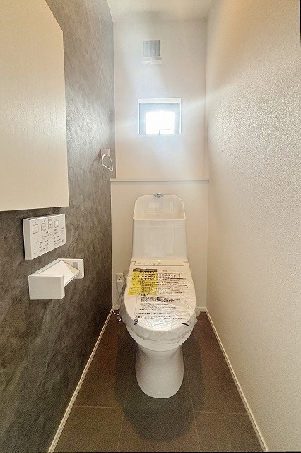 セルリアンステージ総社市真壁　№5◆新築分譲住宅 内観写真（トイレ）