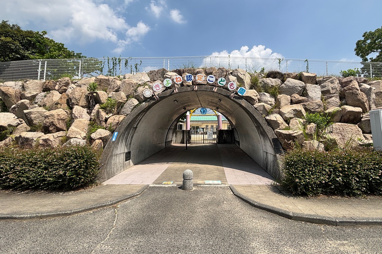 総社市清音柿木　中古住宅 幼稚園