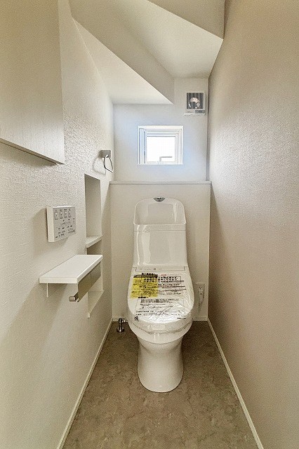 セルリアンステージ総社市真壁　№6◆新築分譲住宅 内観写真（トイレ）