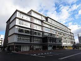グラファーレ岡山市北区大元【限定2棟】1号棟 中学校