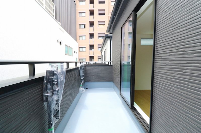 グラファーレ岡山市北区大元【限定2棟】2号棟 現地写真（バルコニー）