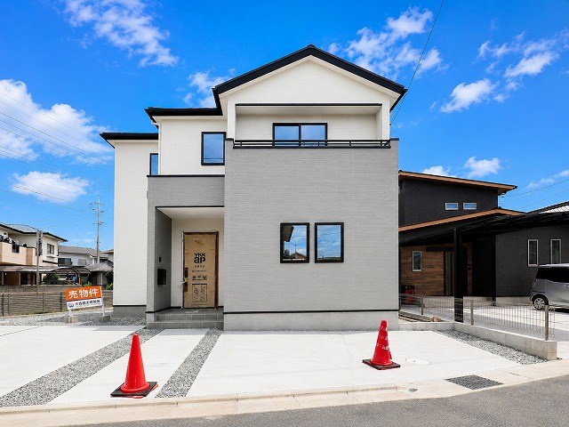 新築分譲住宅よかタウン総社市門田【限定2棟】1号棟 現地写真（前面道路含む現地写真）