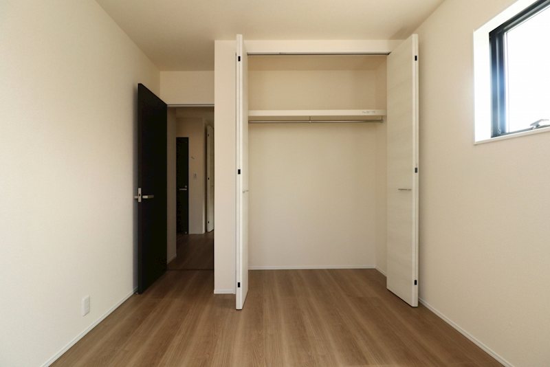 リーブルガーデン倉敷連島町鶴新田第19≪全5棟≫3号棟 内観写真（子供部屋）