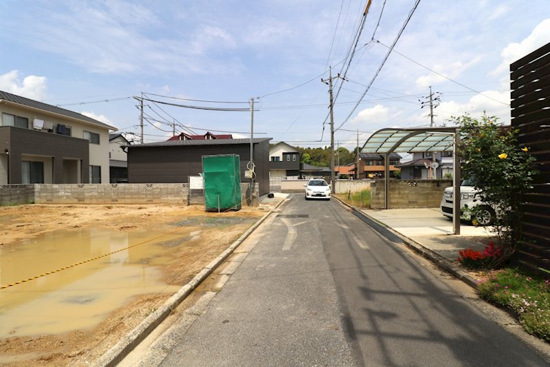 リーブルガーデン倉敷市真備町箭田【全1棟】新築戸建 現地写真（前面道路含む現地写真）