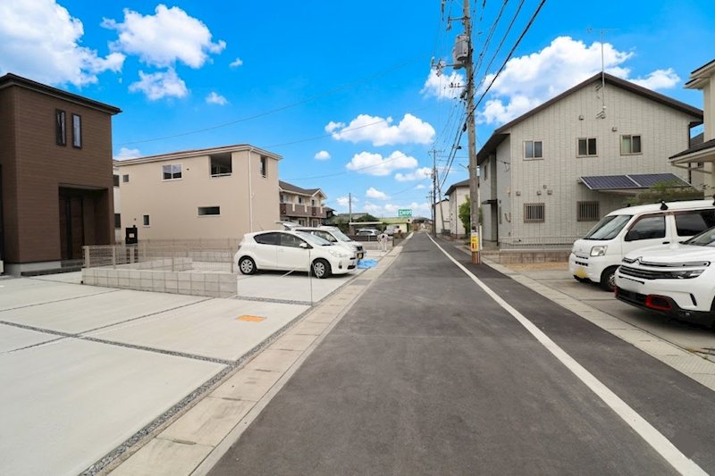 新築戸建　リーブルガーデン北区花尻みどり町第２≪全4棟≫4号棟 現地写真（前面道路含む現地写真）