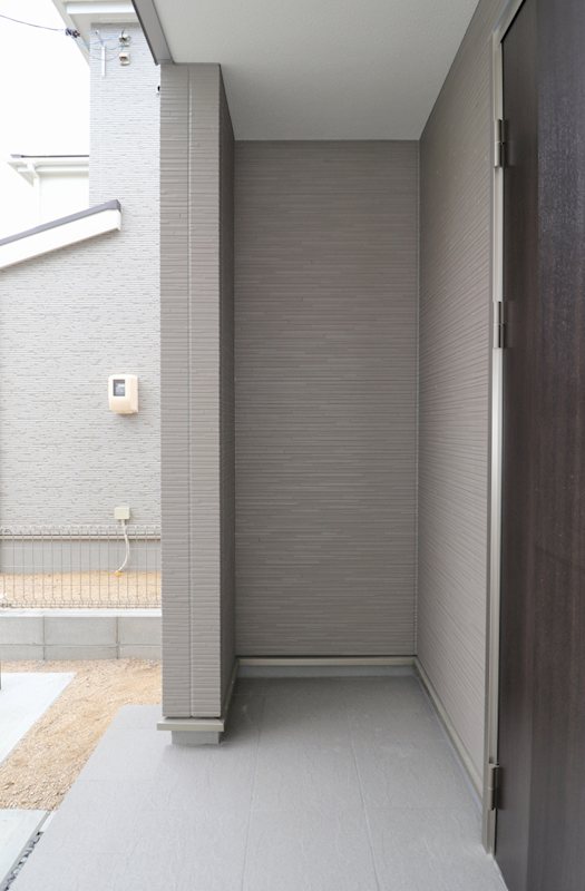 新築戸建　リーブルガーデン北区花尻みどり町第２≪全4棟≫4号棟 現地写真（玄関）