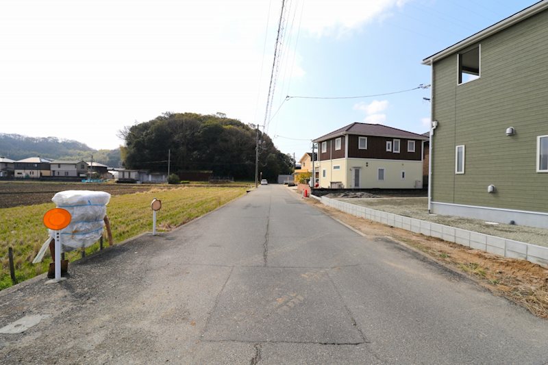 クレイドルガーデン倉敷市玉島阿賀崎第11≪1号棟≫全3棟　新築戸建 現地写真（駐車場）