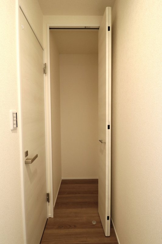 リーブルガーデン倉敷中畝4丁目≪全3棟≫1号棟　新築戸建  内観写真（収納）