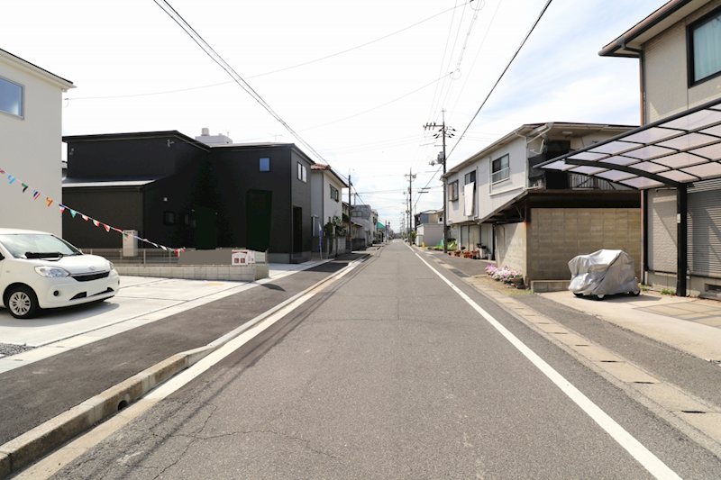 リーブルガーデン岡山市南区並木町第2【全2棟】1号棟 現地写真（前面道路含む現地写真）