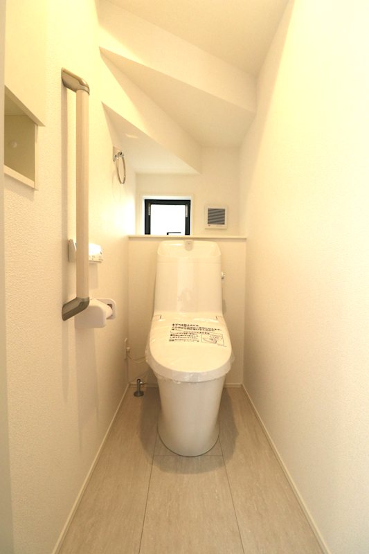 新築戸建　グラファーレ倉敷市中庄団地≪全３棟≫１号棟 内観写真（トイレ）
